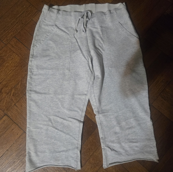 GAP Pants - GAP CROPPED JOGGERS GREY SZ SMALL